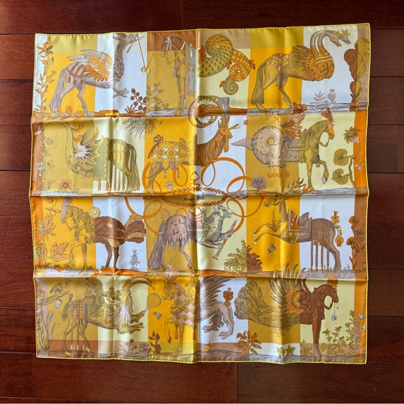 Authentic Hermes Silk Scarf 90CM - Picture 2 of 9
